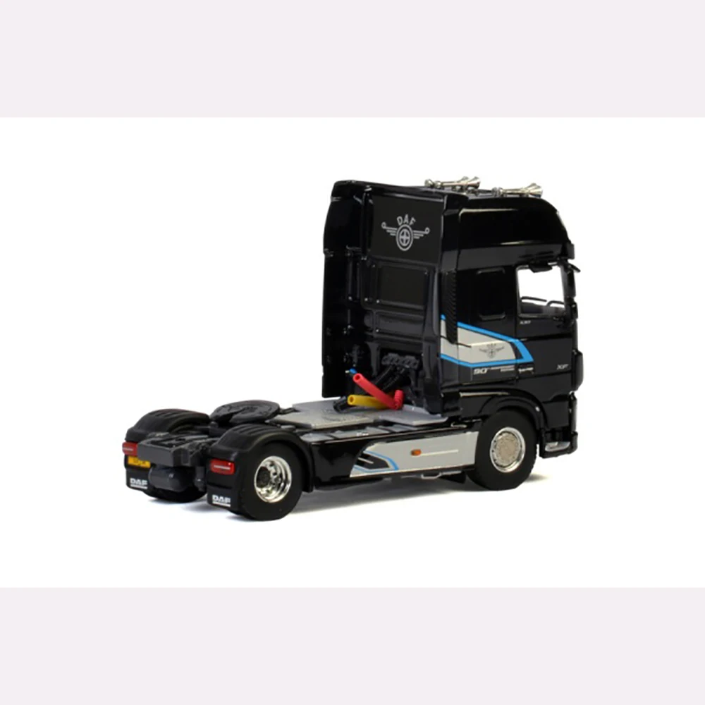 Miniature Daf XF MY2017 4x2 Model for Collectors 4 Miniature Daf XF MY2017 4x2 Model for Collectors - Image 4