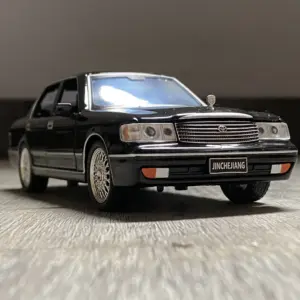 1:32 Toyota Crown Royal Diecast Model 11 S371fe8da99bf4e9baaf4a7987b6b96d4e
