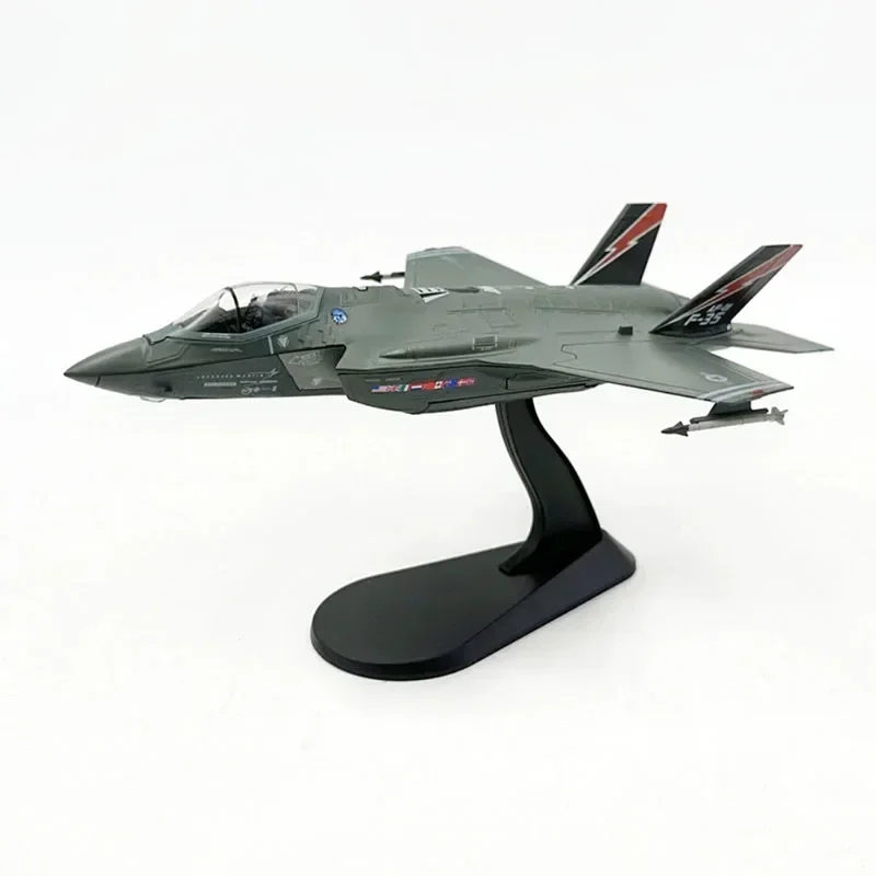 Diecast F-35A Fighter Model 1:72 Scale 3 Diecast F-35A Fighter Model 1:72 Scale - Image 3