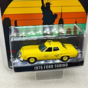 1975 Ford Torino NYC Taxi Die-Cast Model 4 S37fc32baaf5e424a89ebe9045b551f38g