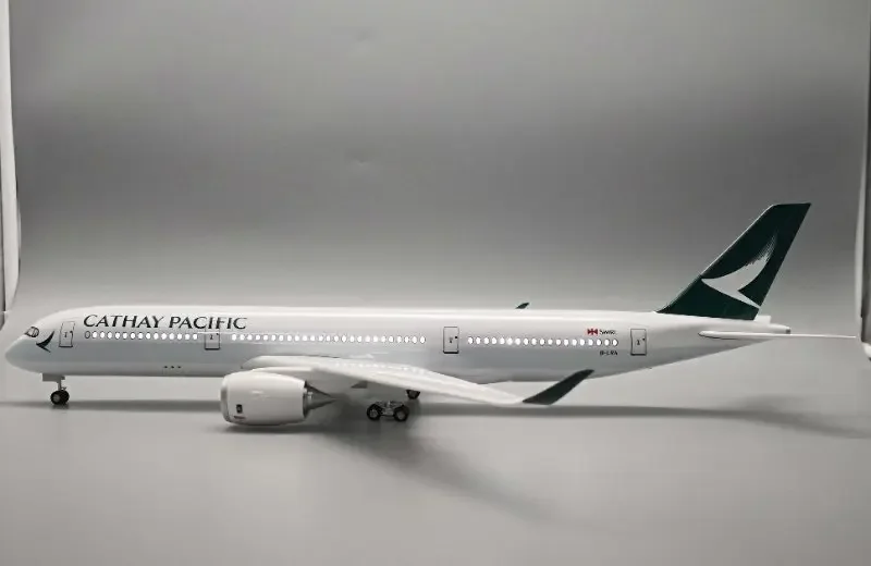 Cathay Pacific Airbus A350 Scale Model 47cm 3 Cathay Pacific Airbus A350 Scale Model 47cm - Image 3