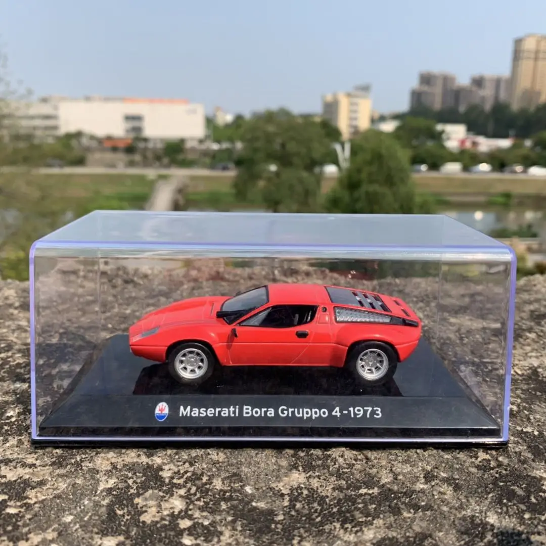 Red Maserati Bora 1:43 Scale Diecast Model 2 Red Maserati Bora 1:43 Scale Diecast Model - Image 2