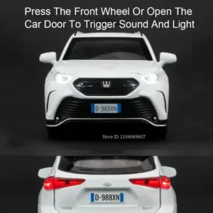 White 1:32 Scale Crown Kluger Model SUV 12 S395ecfa7a69a4761aee7a640991457e17