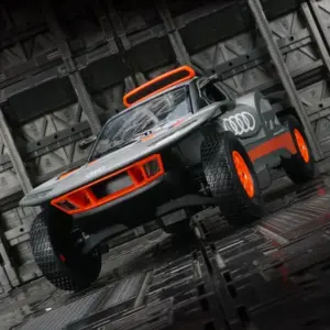 RS Q e-tron 1:24 Alloy Model Collectible 8 S39e42cc71e4d45828939f694ce4fa147i