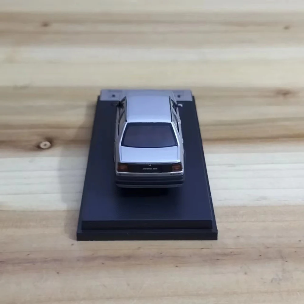 Silver Old Jetta JETAT GT Car Model - 1:64 Scale 5 Silver Old Jetta JETAT GT Car Model - 1:64 Scale - Image 5