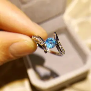 Vintage Silver and Zircon Geometric Ring 11 S3a39b7d5e3ec405b82dd174d93d22924p