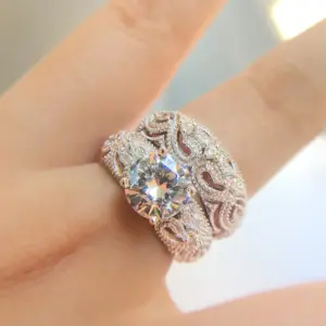 Elegant Silver Filigree Ring with Zircon Accents 11 S3a3efd9747da4dec9bff4ff70093ba43p