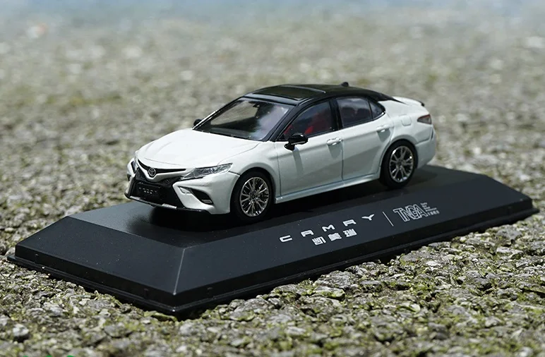 1:43 Toyota Camry Sports Diecast Model 6 1:43 Toyota Camry Sports Diecast Model - Image 6