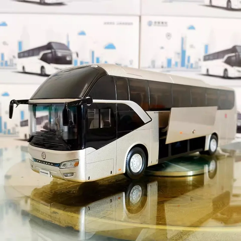 Xiamen King Long Kaige Bus Model 1:38 Scale 5 Xiamen King Long Kaige Bus Model 1:38 Scale - Image 5