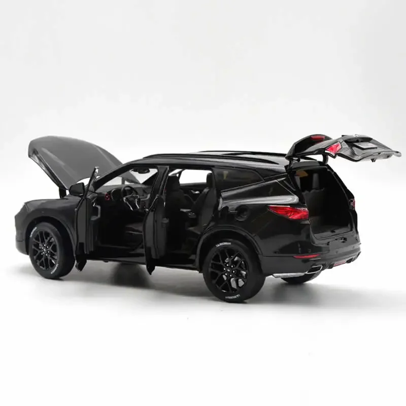 1:18 Alloy Off-Road SUV Model 3 1:18 Alloy Off-Road SUV Model - Image 3