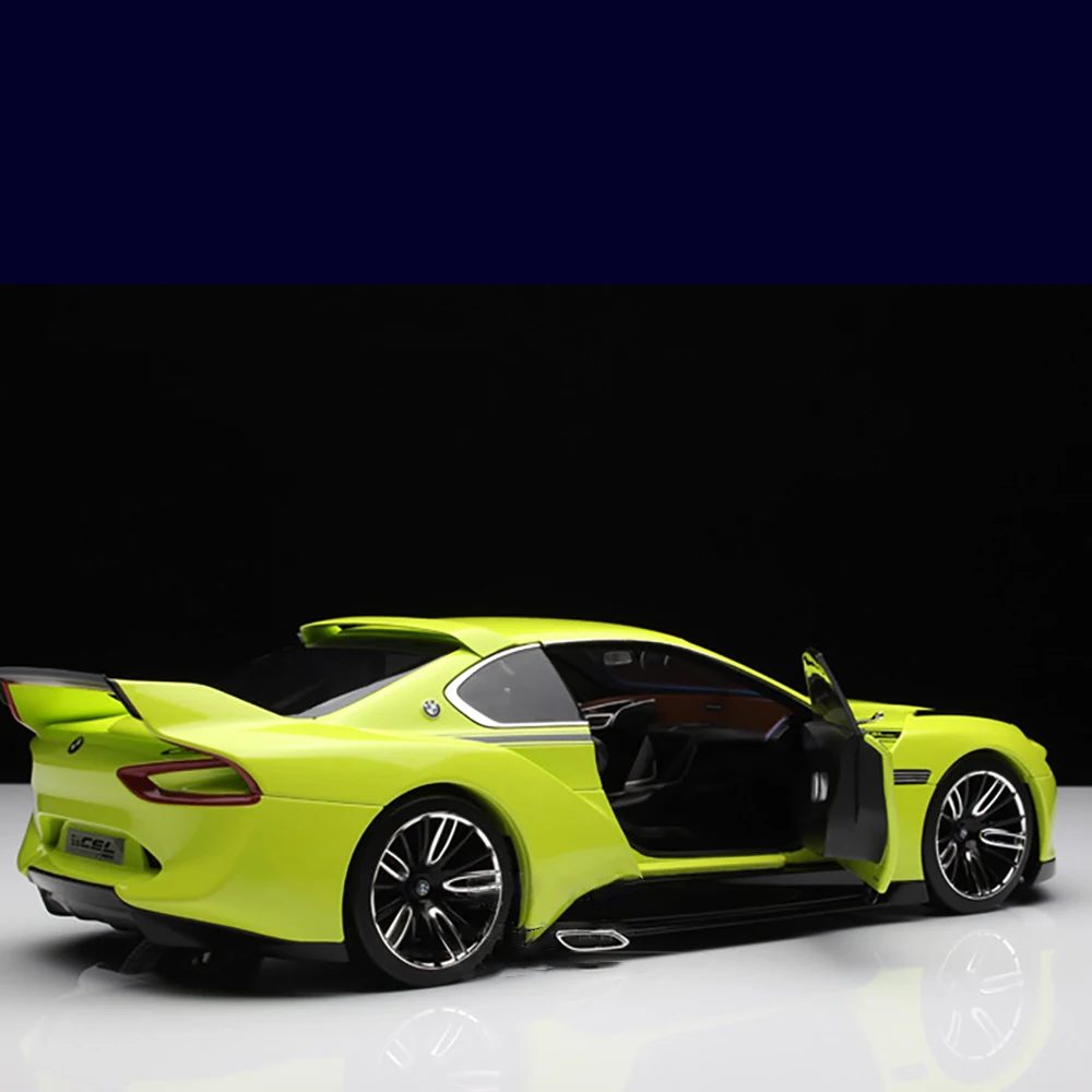 BMW 3.0 CSL Hommage 1:18 Die-Cast Model 4 BMW 3.0 CSL Hommage 1:18 Die-Cast Model - Image 4