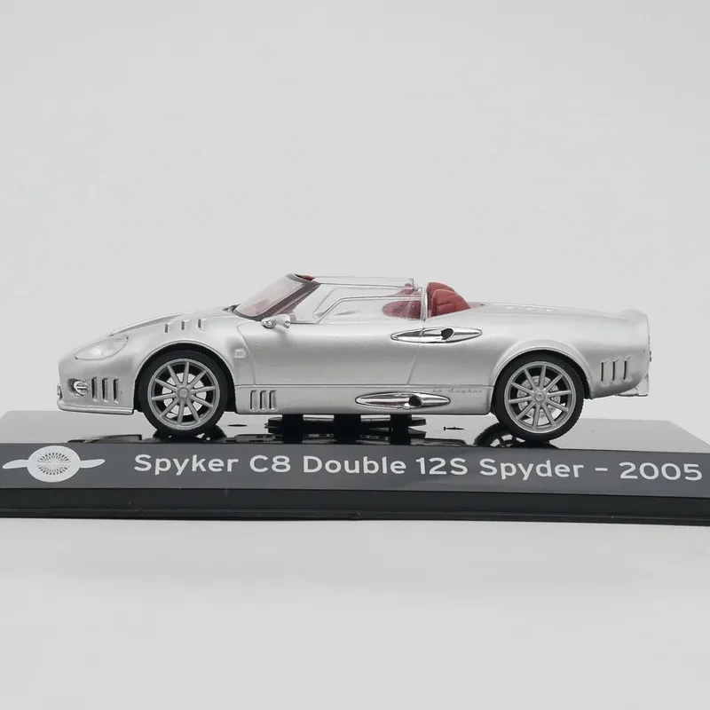 Chevrolet Corvette C8 Roadster 1:43 Diecast Model 2 Chevrolet Corvette C8 Roadster 1:43 Diecast Model - Image 2