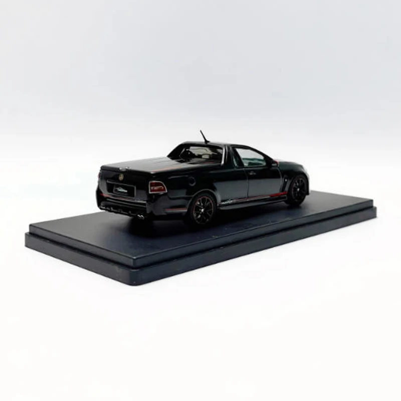 Holden VF11 Magnum Ute 1/43 Alloy Model 3 Holden VF11 Magnum Ute 1/43 Alloy Model - Image 3