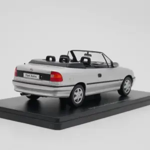 Opel Astra F Cabrio 1:24 Diecast Model 7 S3c7c04244875452a8936ac8d1ee20139I