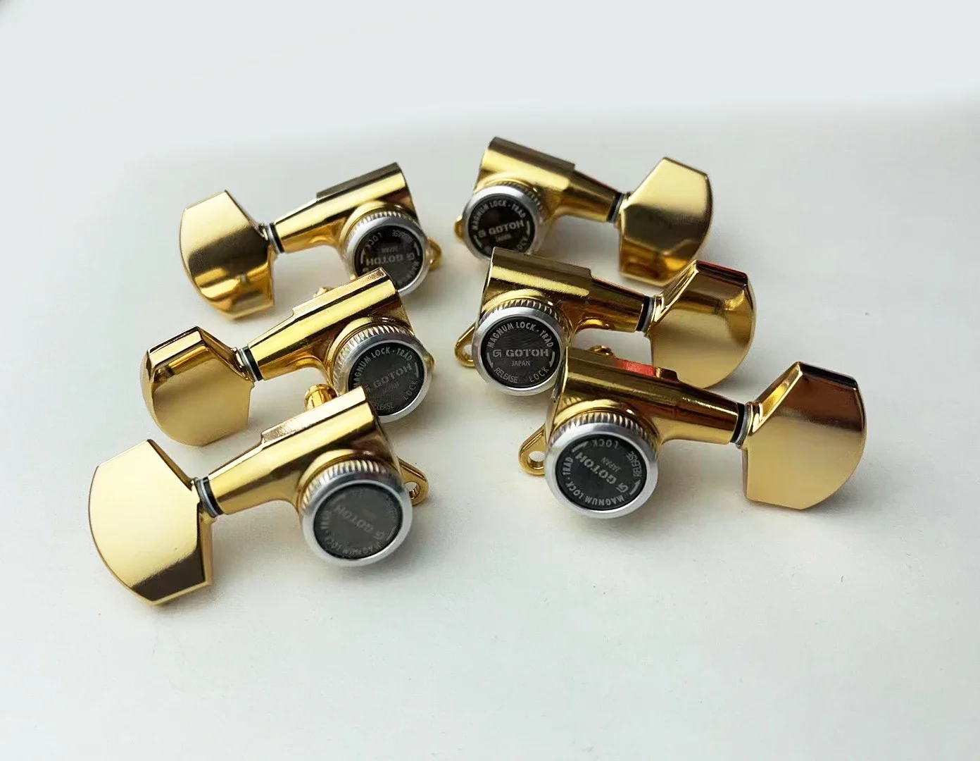 GOTOH SG381-01-MGT Gold Locking Tuners 5 GOTOH SG381-01-MGT Gold Locking Tuners - Image 5