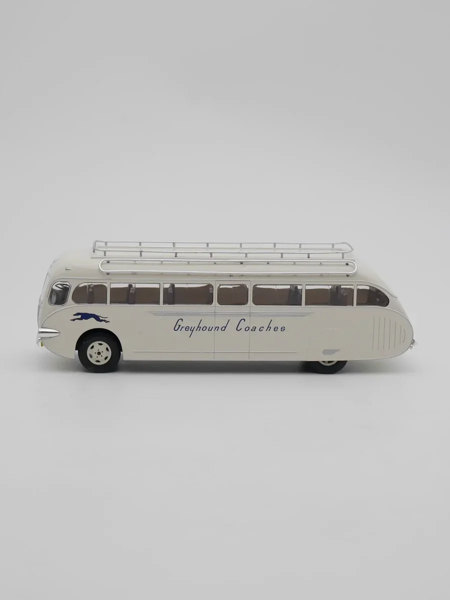 1937 Greyhound Super Coach Model Replica 3 1937 Greyhound Super Coach Model Replica - Image 3