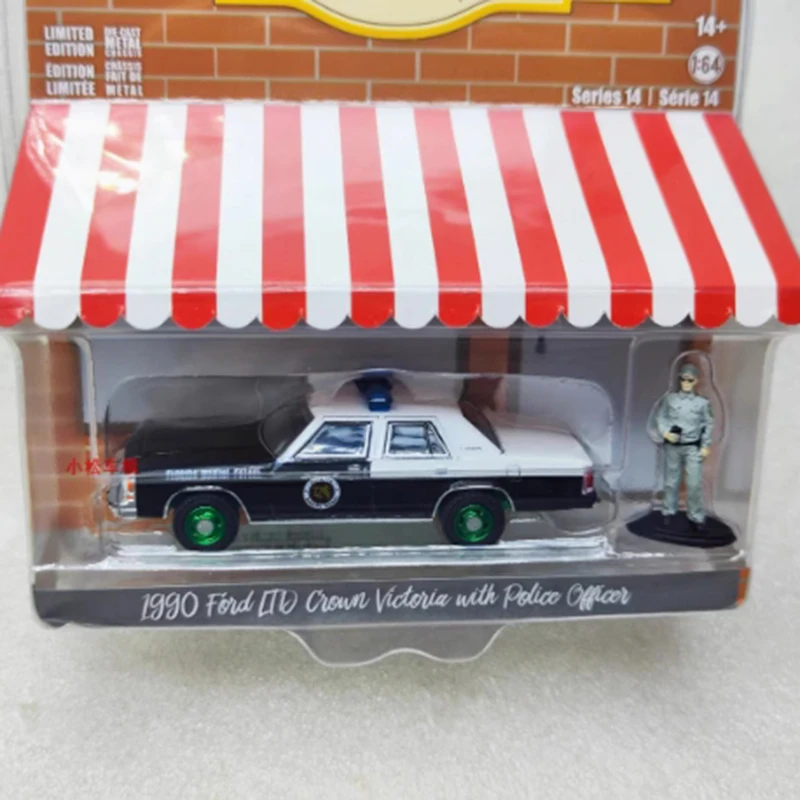 1:64 1990 LTD Crown Victoria Police Model 5 1:64 1990 LTD Crown Victoria Police Model - Image 5