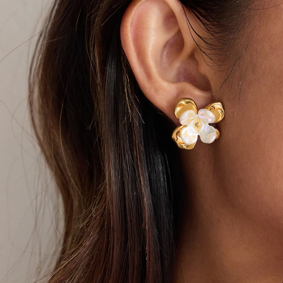 Stainless Steel Imitation Pearl Earrings Collection 2 Stainless Steel Imitation Pearl Earrings Collection - Image 2