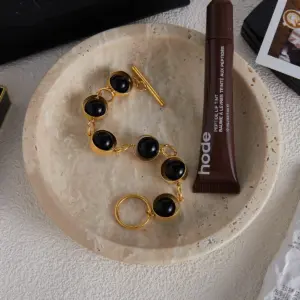 S3deace0623e3480f82a5ce4be4233e6cK