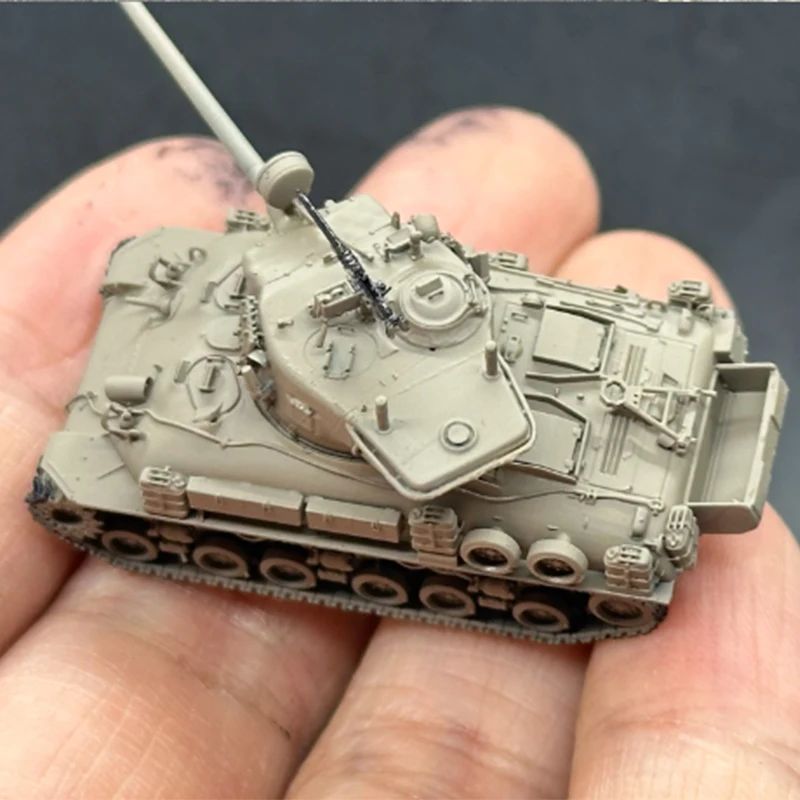 1:144 Scale Sherman Tank Model Collection 3 1:144 Scale Sherman Tank Model Collection - Image 3