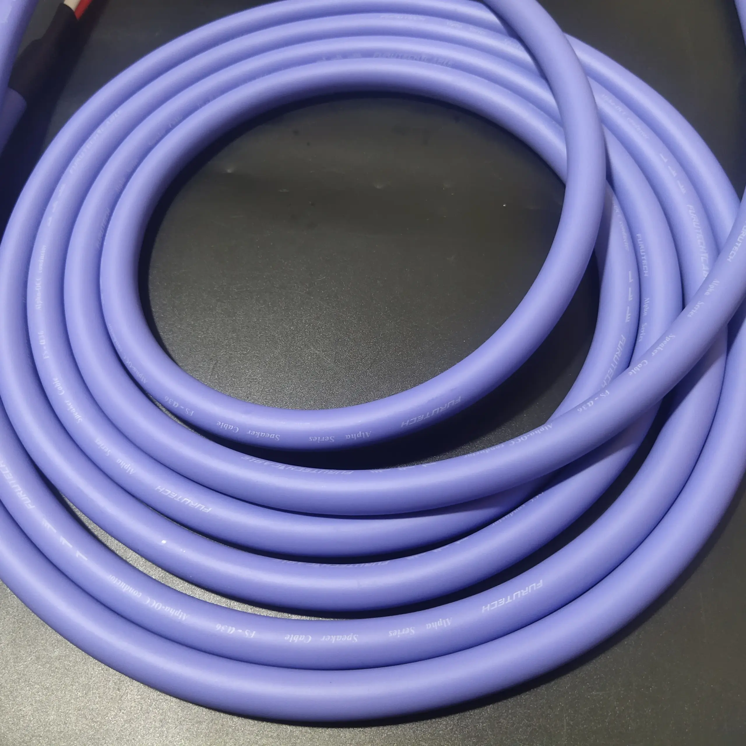 Premium FS-α36 Alpha-OCC Speaker Cable 6 Premium FS-α36 Alpha-OCC Speaker Cable - Image 6