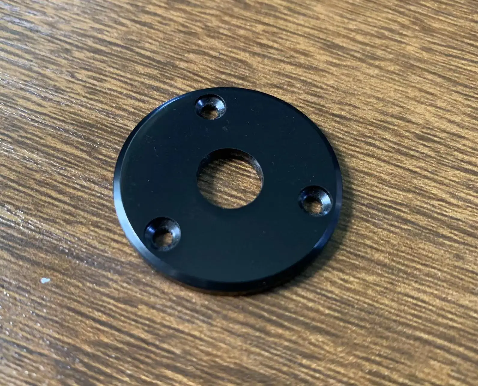 Round Metal Guitar & Bass Jack Plate in Chrome or Black 4 Round Metal Guitar & Bass Jack Plate in Chrome or Black - Image 4