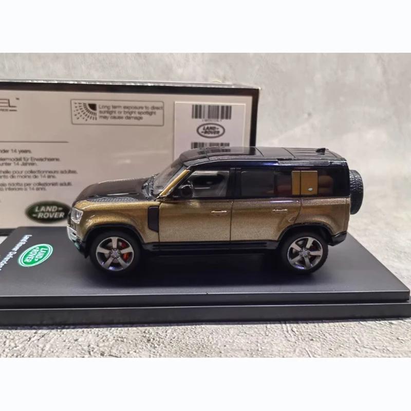 Land Rover Defender 110X Diecast Model 1:43 Scale 4 Land Rover Defender 110X Diecast Model 1:43 Scale - Image 4