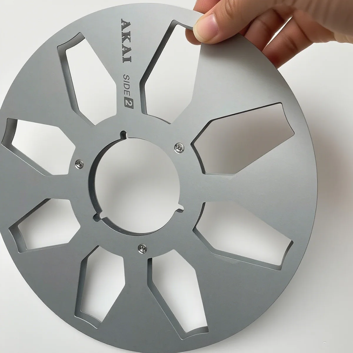 10-Inch Aluminum Reel for Reel-to-Reel Tapes 5 10-Inch Aluminum Reel for Reel-to-Reel Tapes - Image 5