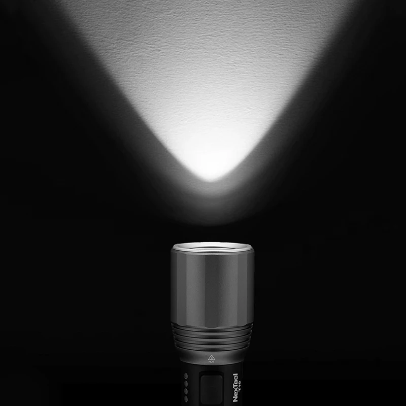 NexTool LED Flashlight 2000 Lumens 220m Beam 2 NexTool LED Flashlight 2000 Lumens 220m Beam - Image 2