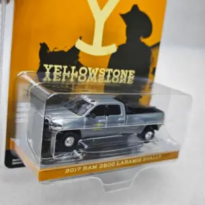 2017 Ram 3500 Laramie Dually Diecast Model 4 S40ba8add07c546bb9e28670c410c86b7I