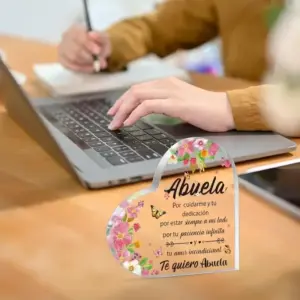 Heart-Shaped Acrylic Plaque for Grandma 7 S40f01a2b1f824e93a9dcc946ff63636du