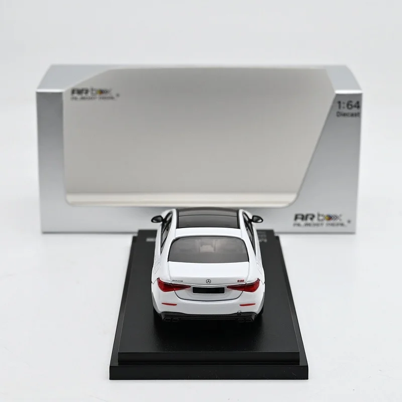 Mercedes-Benz S63 E Performance 1:64 Diecast Model 3 Mercedes-Benz S63 E Performance 1:64 Diecast Model - Image 3