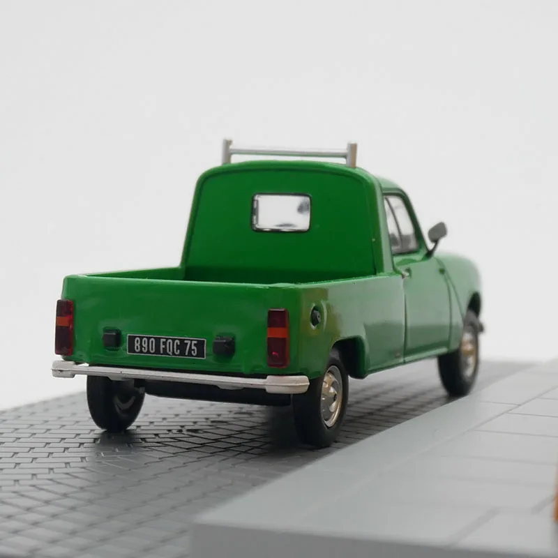 Vibrant Green 1/43 Die-Cast Pickup Truck Model 3 Vibrant Green 1/43 Die-Cast Pickup Truck Model - Image 3