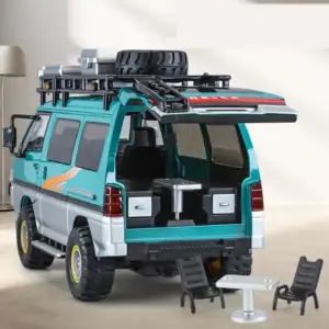1:24 Mitsubishi Delica Camping Van Diecast Model