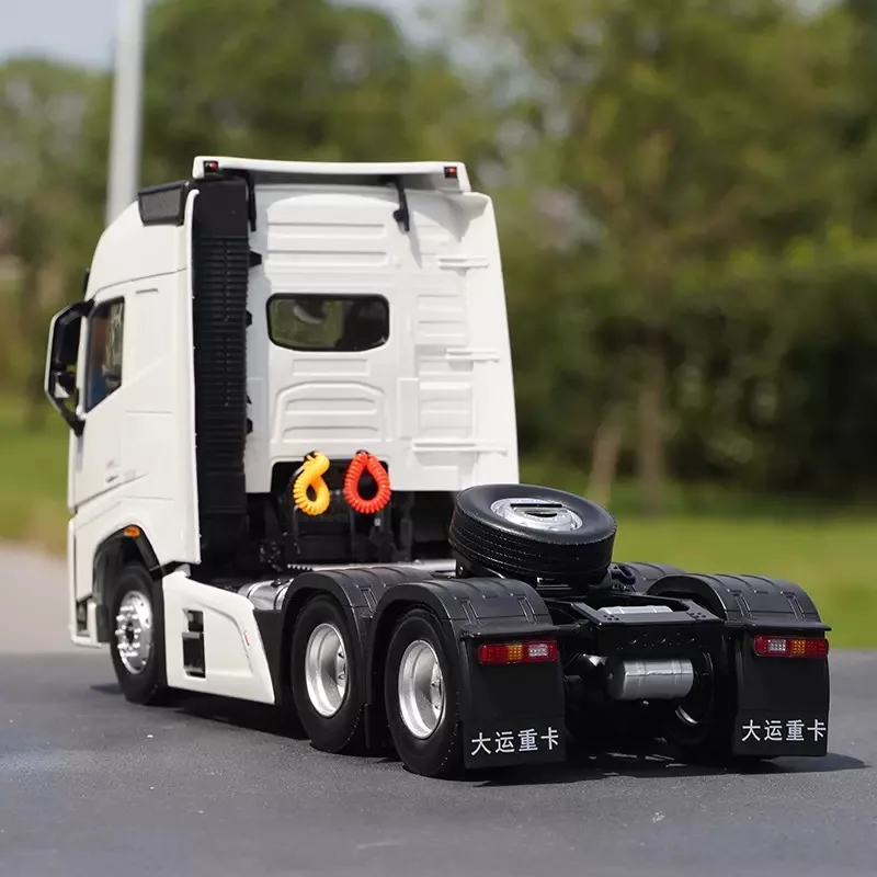1:24 Scale Dayun Heavy Truck V9 Diecast Model 3 1:24 Scale Dayun Heavy Truck V9 Diecast Model - Image 3