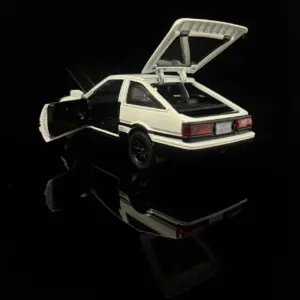 Toyota AE86 1:32 Diecast Model with Lights 11 S4352e7490c0148fea88a96c3c620667ei