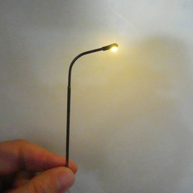 HO Scale Miniature Street Lamps Set of 3 3 HO Scale Miniature Street Lamps Set of 3 - Image 3