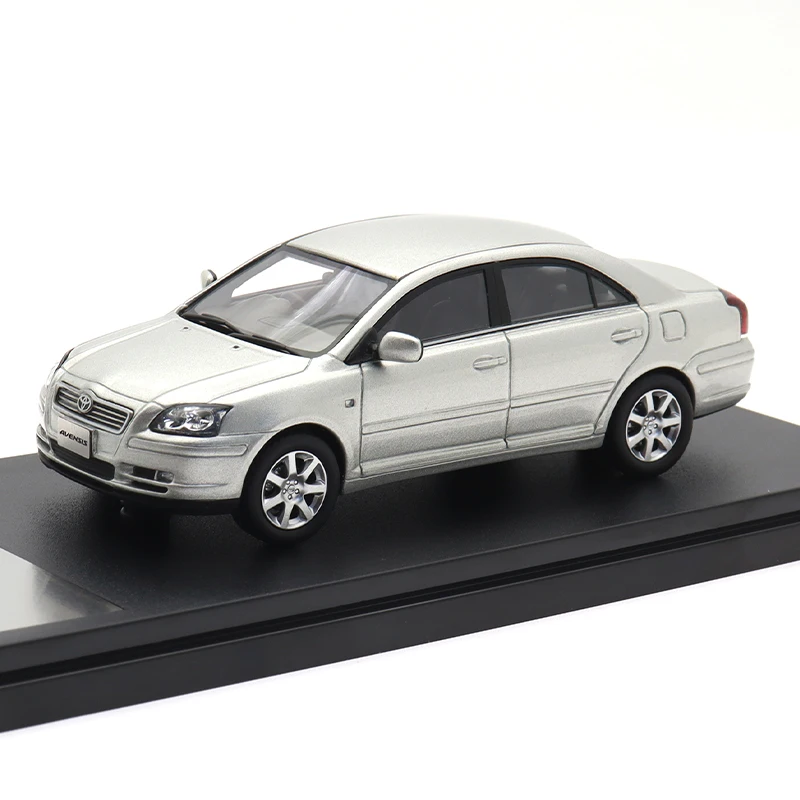Toyota Avensis Model Car 1:43 Resin Replica 8 Toyota Avensis Model Car 1:43 Resin Replica - Image 8