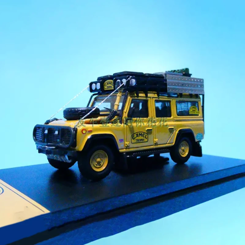 Land Rover Defender 110 Diecast Model 1/64 10 Land Rover Defender 110 Diecast Model 1/64 - Image 10