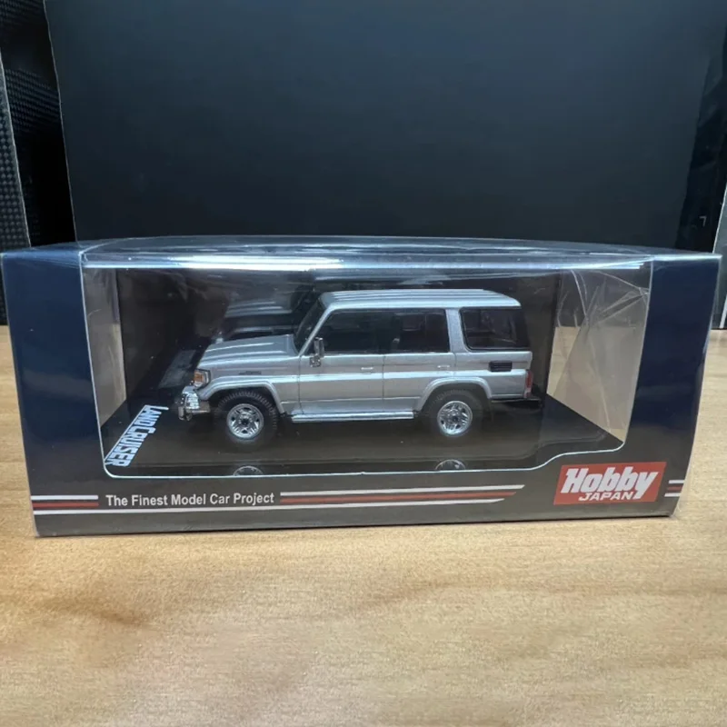 Land Cruiser 70 ZX Diecast Model for Collectors 6 Land Cruiser 70 ZX Diecast Model for Collectors - Image 6