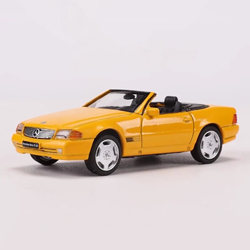 Mercedes-Benz SL500 1/64 Scale Diecast Model 4 Mercedes-Benz SL500 1/64 Scale Diecast Model - Image 4