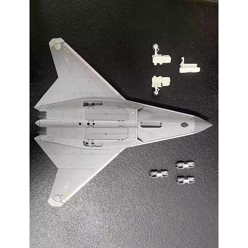 1/72 J-50 Alloy Fighter Model for Collectors 3 1/72 J-50 Alloy Fighter Model for Collectors - Image 3
