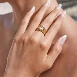 Gold-Coated Stainless Steel Band with Zirconia 13 S44d7dee76bfe400c846b9017196c51aca