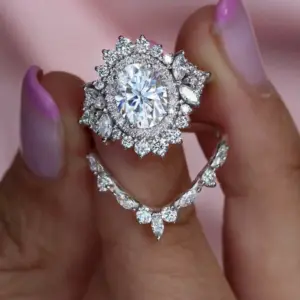 Elegant Women's Silver Geometric Cocktail Ring with Zircon 9 S4523846e55bc455a99f5d36dea6336b2T