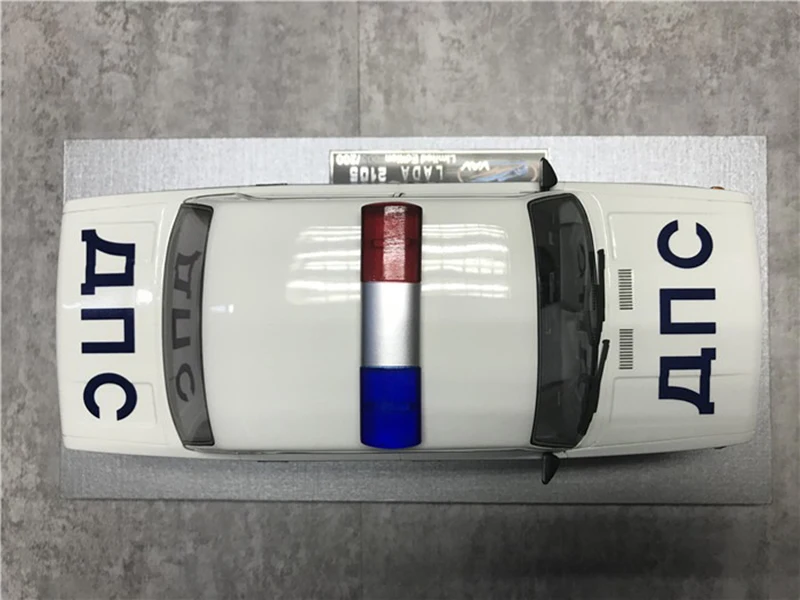 Vintage Soviet Union Lada 2105 Car Model 5 Vintage Soviet Union Lada 2105 Car Model - Image 5