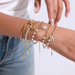 Stainless Steel Gold-Tone Women's Bracelet 11 S45b0c19a2c37431ba12d6d65c8c5e3ffQ