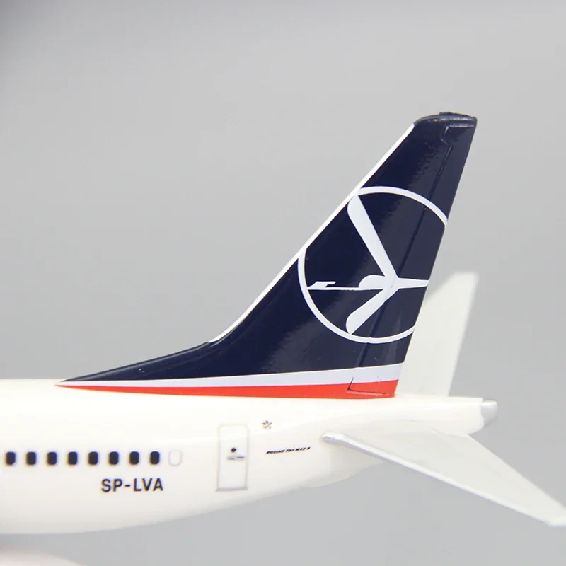 1:200 Scale LOT Polish Airlines Boeing 737 MAX 8 Model 5 1:200 Scale LOT Polish Airlines Boeing 737 MAX 8 Model - Image 5