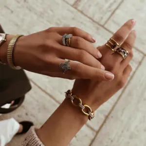 S45f64b78a0ef4ac08139d3979f9db42cq