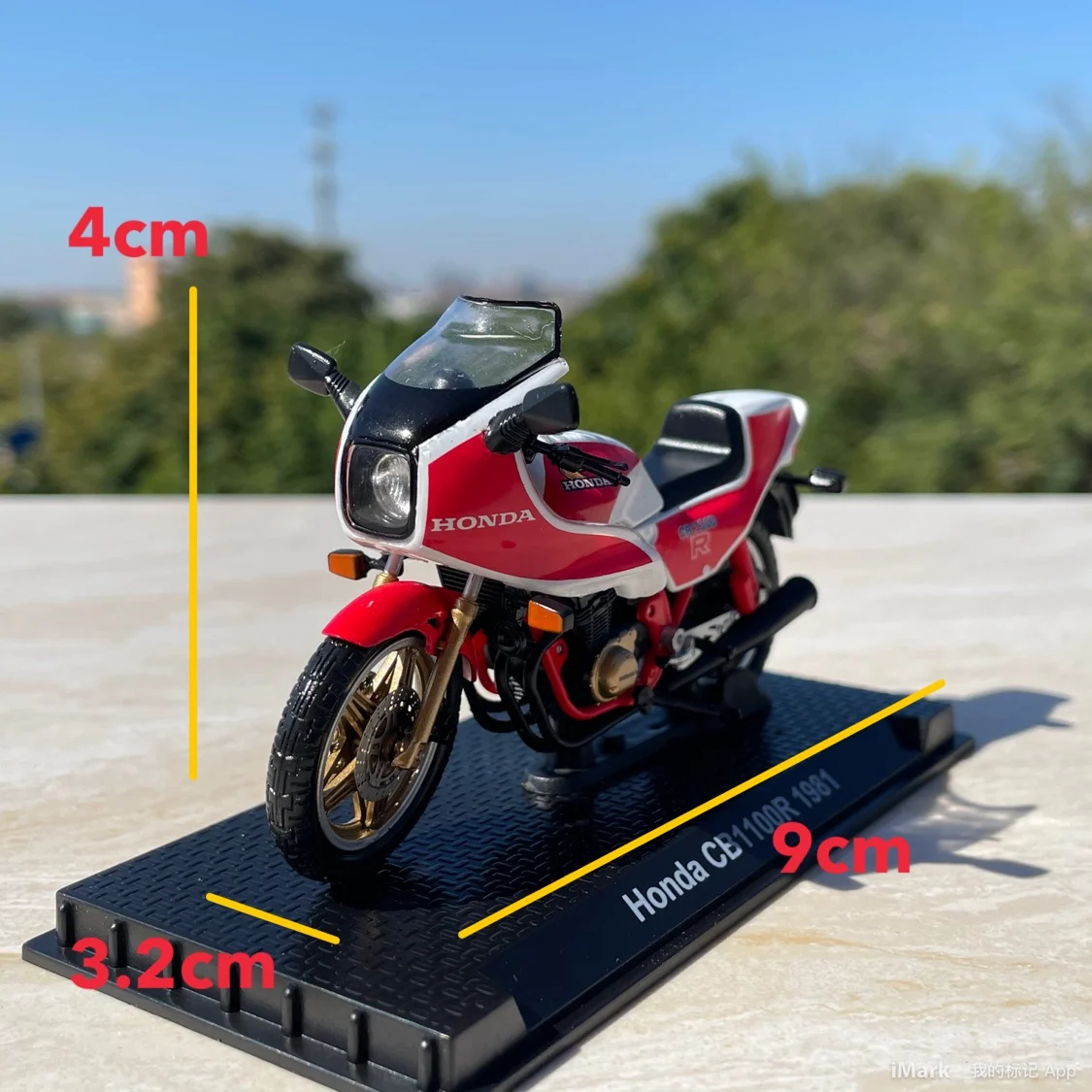 1981 Honda CB1100R 1:24 Scale Diecast Model 2 1981 Honda CB1100R 1:24 Scale Diecast Model - Image 2
