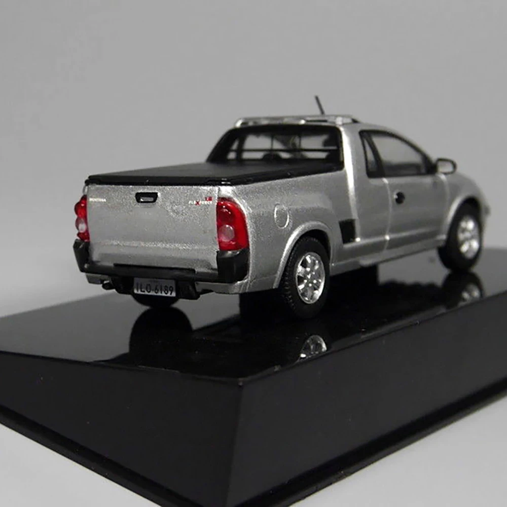 2003 Metallic Silver Pickup Miniature Model 3 2003 Metallic Silver Pickup Miniature Model - Image 3